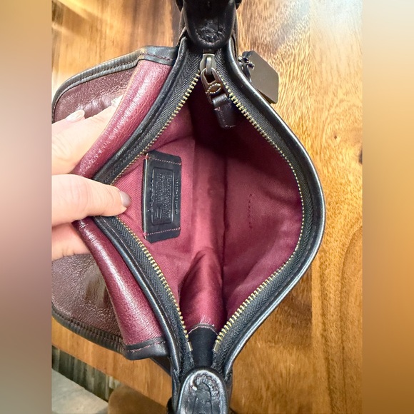 Coach Black Leather 18” Crossbody Bag - Picture 4 of 9